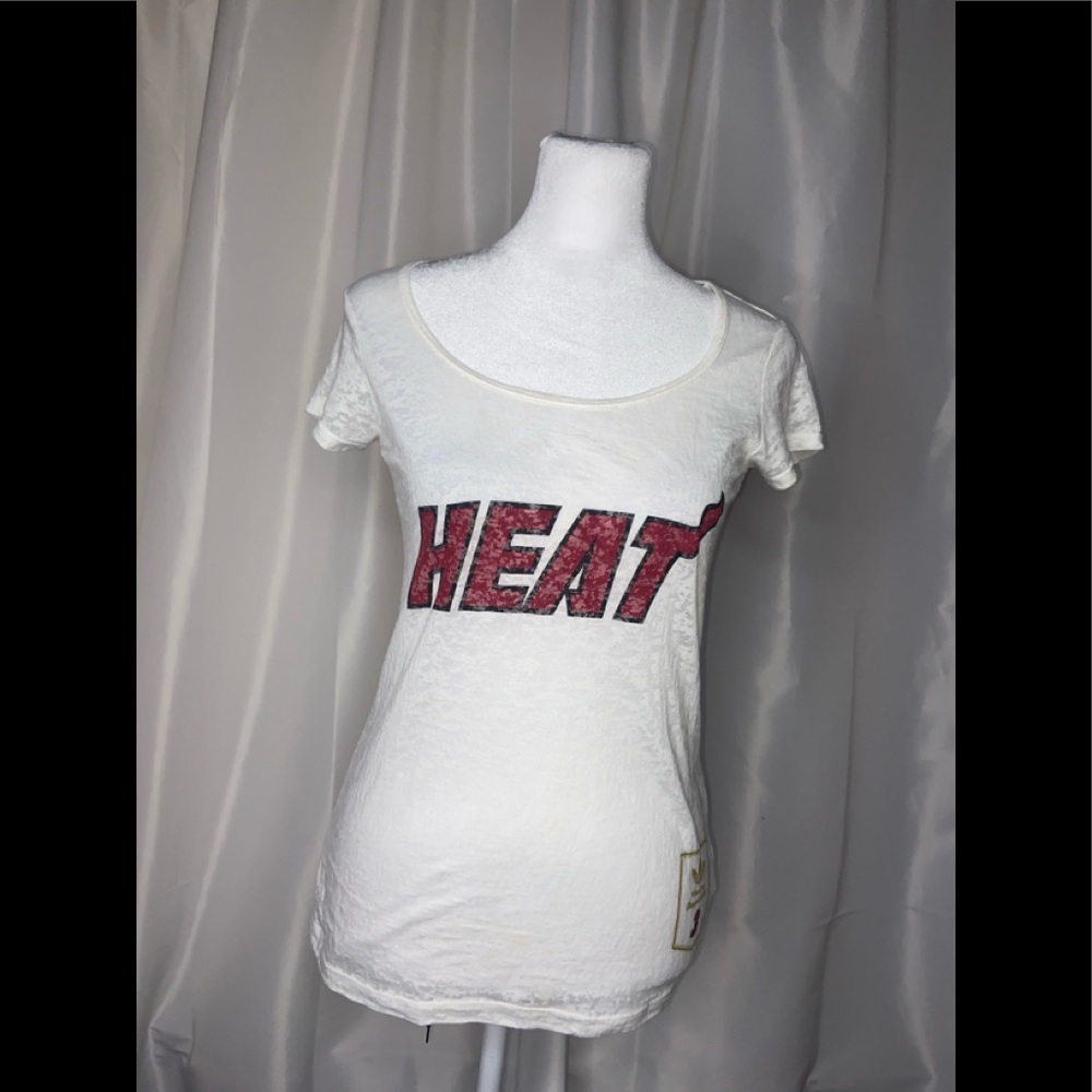 Adidas Women’s NBA Miami Heat T-shirt Dwayne Wade #3 size S    (J)